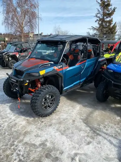 2022 General XP4 loaded. Has polaris rock sliders, 2 spot lights front, 1 in back, glass windshield...