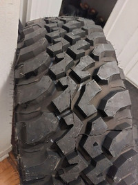 Two Bf goodrich mud terrain tires only 255/75r17