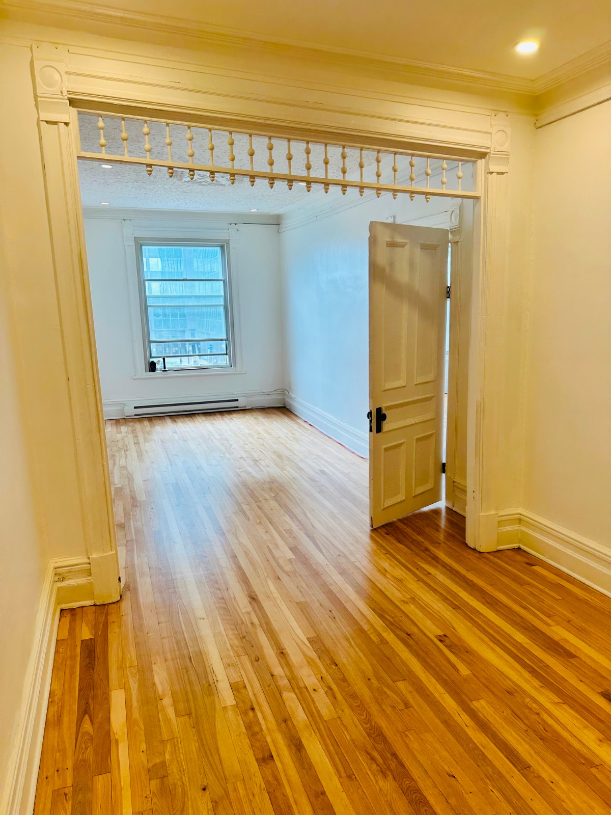 LOGEMENT À LOUER — photo 1