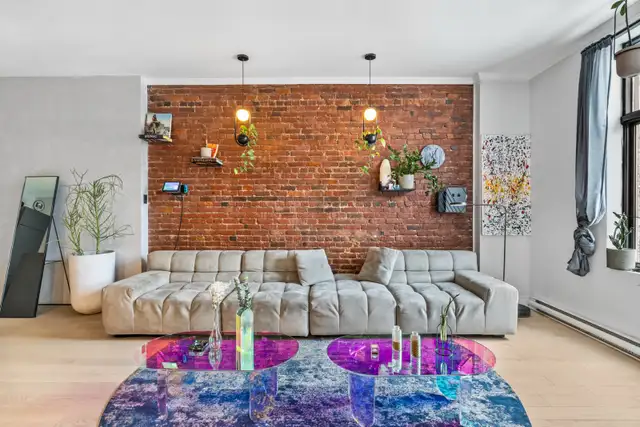 Grand condo à Homa seulement 399 990$