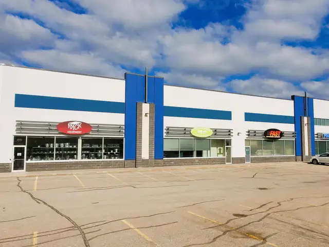15,700 Sqft for sublease
