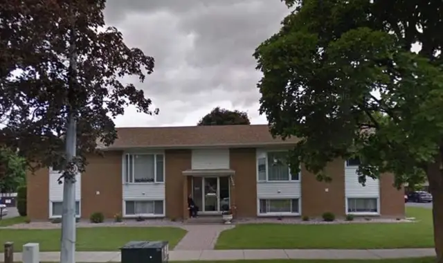 2 Bedroom Apt Quiet/Secure Lower Floor Apt at a great location.
