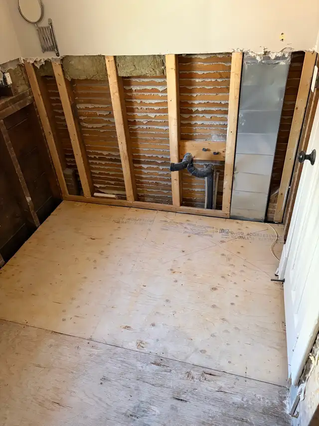 Demolition, Demolition 581930445030696962