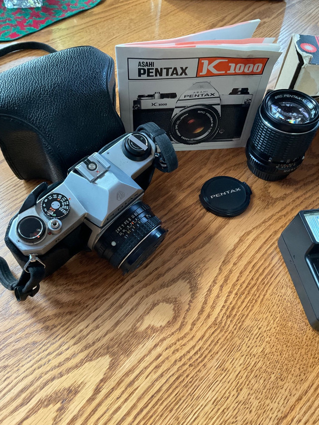 Pentax K1000 camera in mint condition for sale in Cameras & Camcorders in Prince Albert