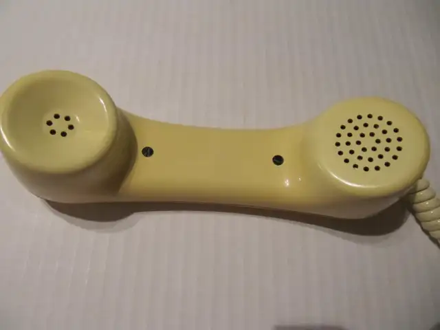 Northern Telecom Pancake Flying Saucer Rotary Phone 1960-70sRare in Arts & Collectibles in Mississauga / Peel Region - Image 5