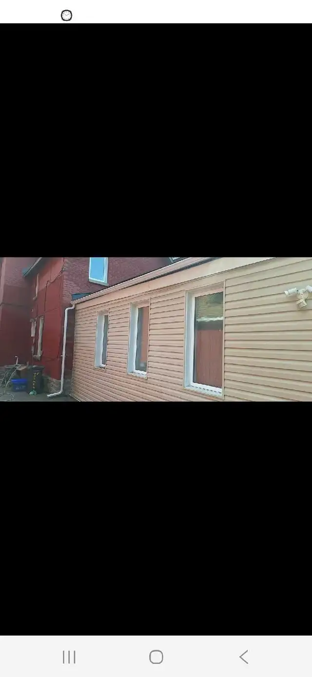 SIDING & EAVESTROPH REPAIRS & INSTALLATION 343 961 6347 in Roofing in Ottawa - Image 4