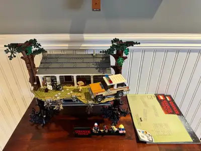 Lego Stranger Things the upside down 75810 instructions 99.9%, View more