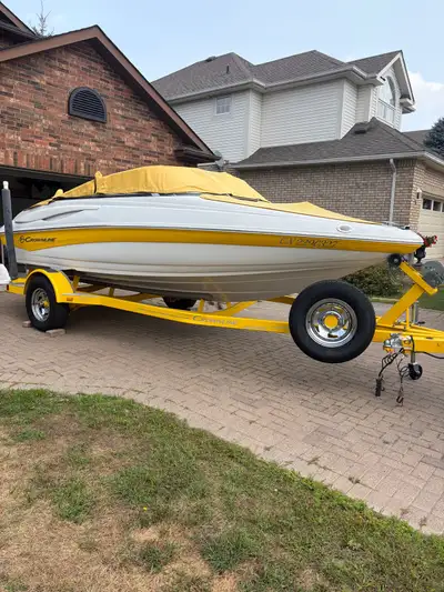 Selling my mint condition 2011 Crownline bowrider with a 4.3L mercruiser engine. Has only 110 hours...