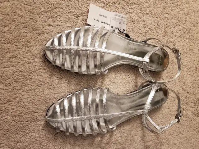 Women's shoes in Women's - Shoes in City of Toronto - Image 5