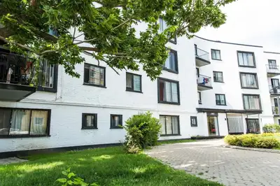 Spacious 1-Bedroom Apartment (4 ½ ) , Lease Transfer, Flexible