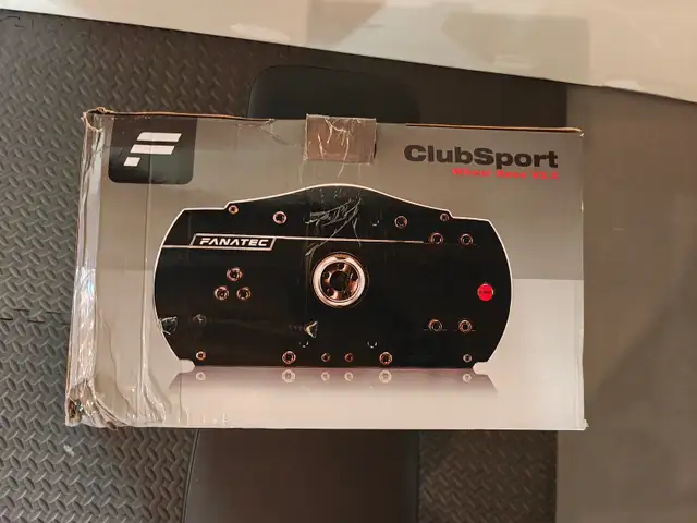 Fanatec Wheel Base Clubsport V2.5 Sim Racing in PC Games in Calgary - Image 2