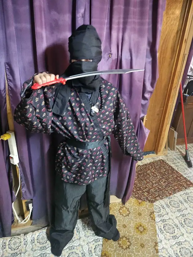 Costume Ninja, medium in Costumes in Sherbrooke - Image 6