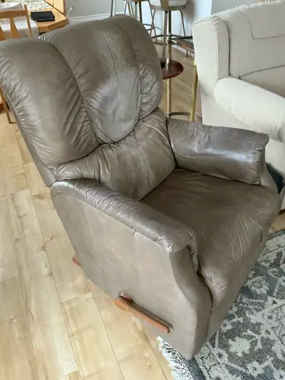 Fauteuil en cuir inclinable, View more