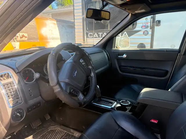 2008 Ford escape580120324866713601