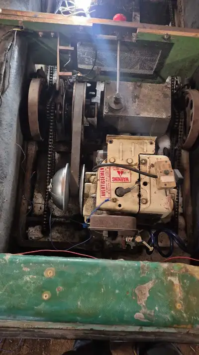 Rare Skipper from 1970's Has a 10hp tecumseh engine with a brand new 780 cvt clutch and new carb kit...