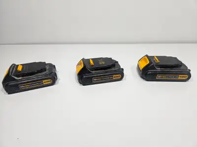 DeWalt 20V Lithium batteries 2 - DCB201 1 - DCB207 Take all 3 for reduced price $80 All offers consi...