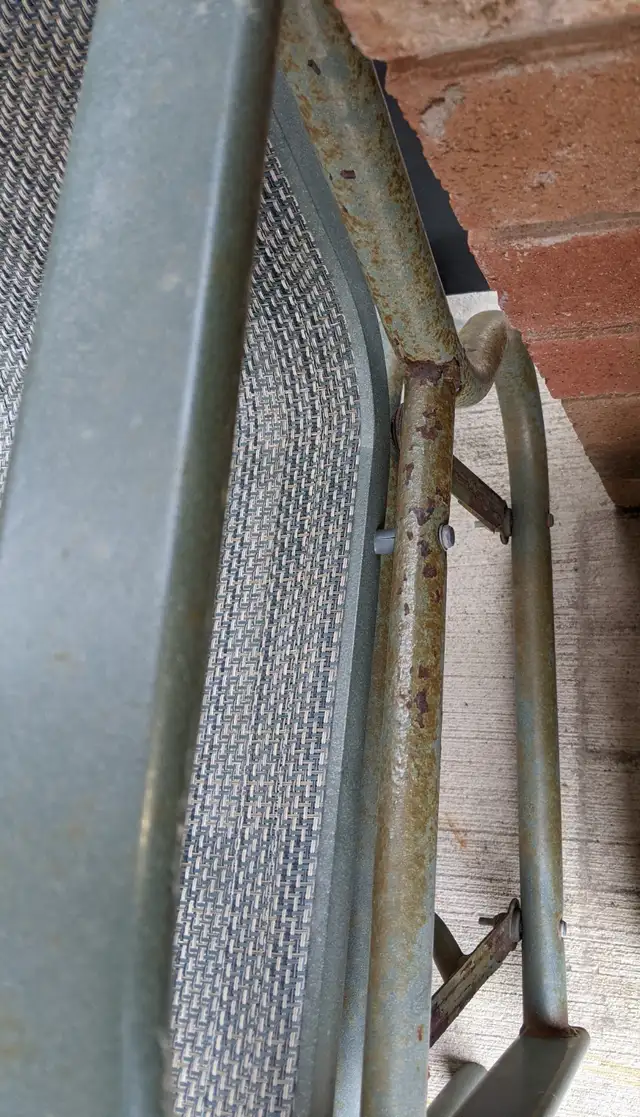 2-Person Patio Glider Bench in Patio & Garden Furniture in Mississauga / Peel Region - Image 4