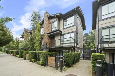 $3,400 / 2 bedroom, 1.5 washroom townhouse, Burnaby