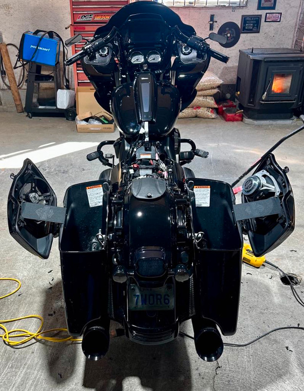 @ Fast Forward AVU We Install Motocycle Audio in Speakers in Barrie - Image 4