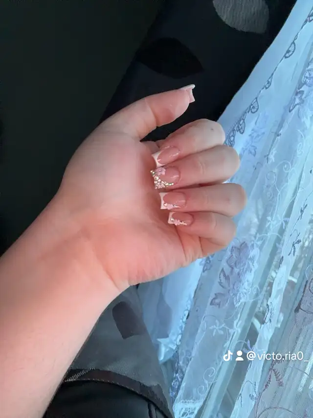 I Do Nails403929891749898243