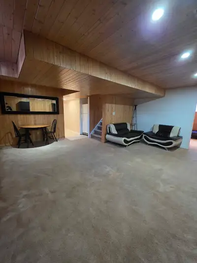 Beautiful renovated basement unit for long term rent, spacious living room, large bedroom, 3 pieces...