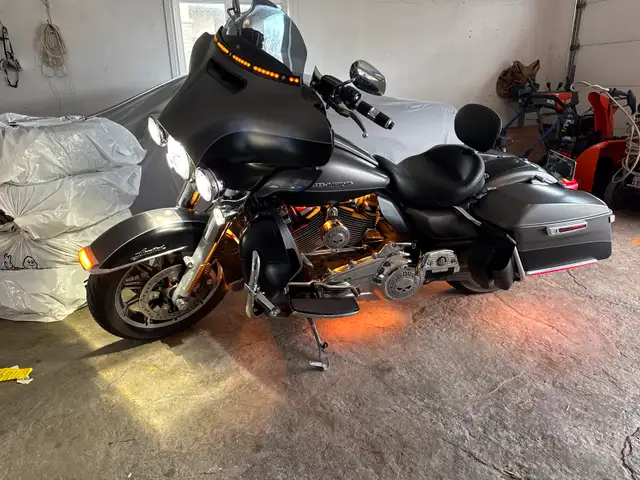 HD Limited Stage III in Touring in Ottawa - Image 11
