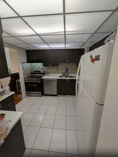 2 Bedroom Apartment for Rent – Near Cooksville GO Location: Near Cooksville GO Train Station Rent: $...