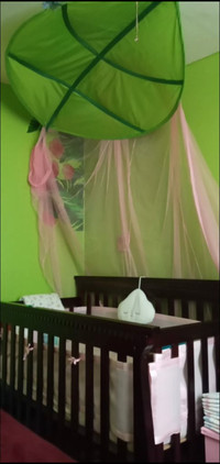 Storkcraft Venetian 4 in 1  Baby Crib