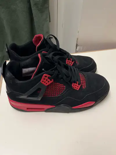 Air Jordan 4 sneakers 9.5, View more