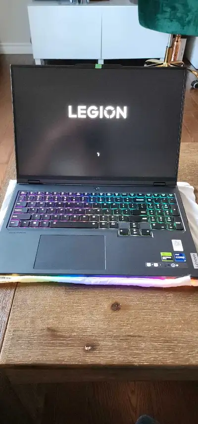Includes original box. Like new Lenovo legion 16IRX8 with Intel i9 3900HX CPU, and Nvidia RTX 4070 G...