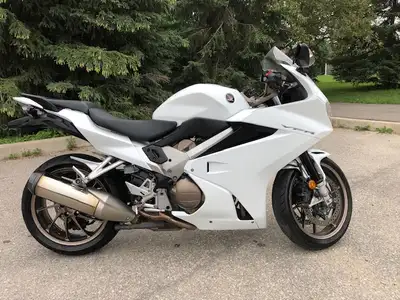 2014 Honda VFR 800 F VTEC Pearl White with Switchable Traction Control, ABS Brakes, Heated grips and...