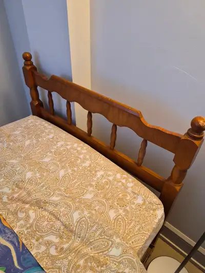 Single bedframe, View more