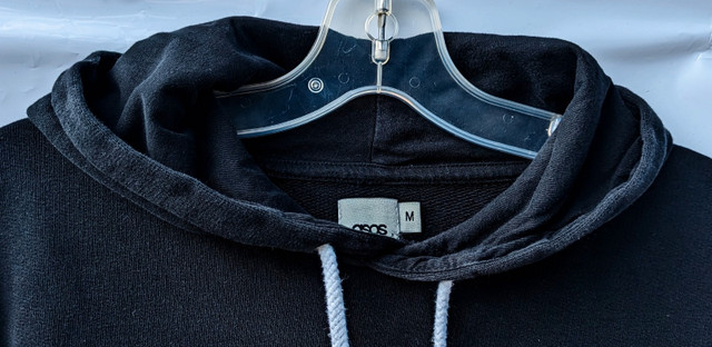 ASOS Hoodie Kangaroo Pocket Size M in Baseball & Softball in Oshawa / Durham Region