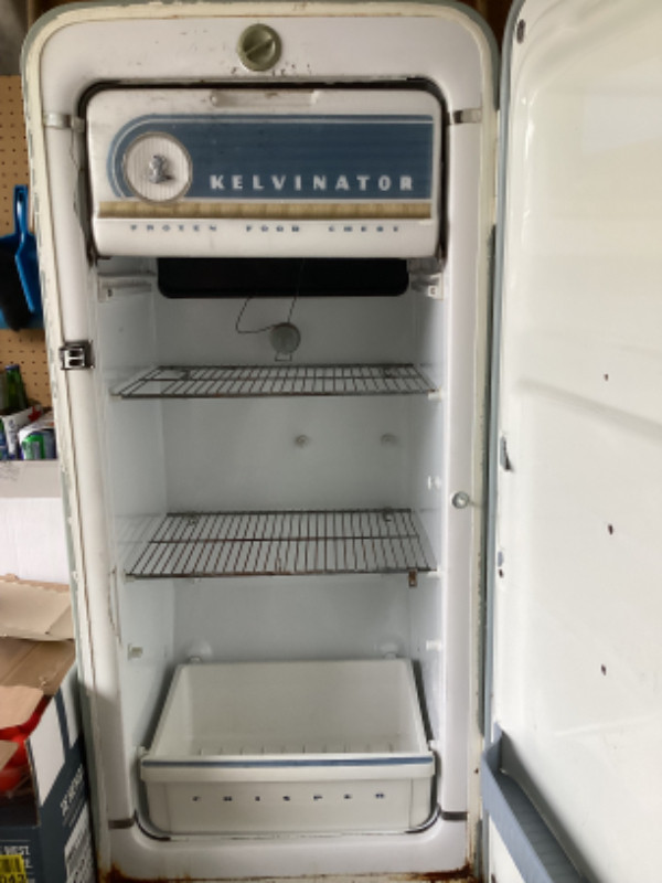 Cool Beer fridge in Refrigerators in Barrie - Image 3