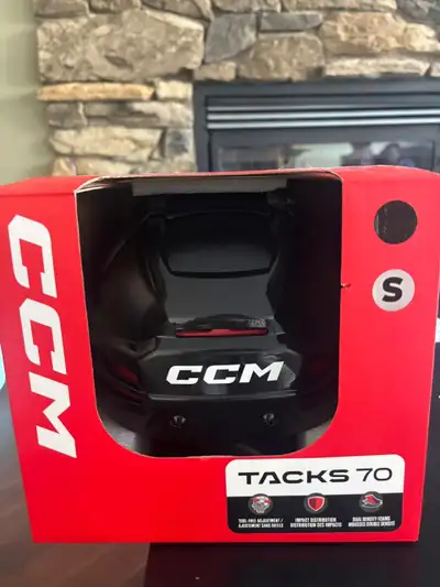 Hockey Helmet CCM Tracks 70, View more