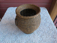 Beautiful Rope Style Wicker Plant Pot