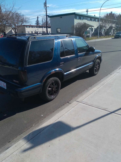 Very nice gmc jimmy need gone asp hit me up 