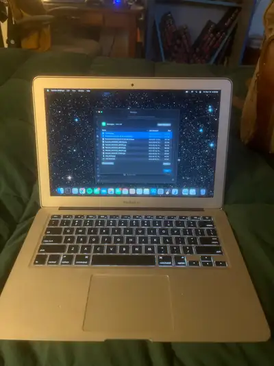 MacBook Air 13.3 inch Display, View more