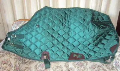 BRAND NEW Winter Stable Blanket - 62" - quality Canadian product Western Rawhide house brand, well-b...