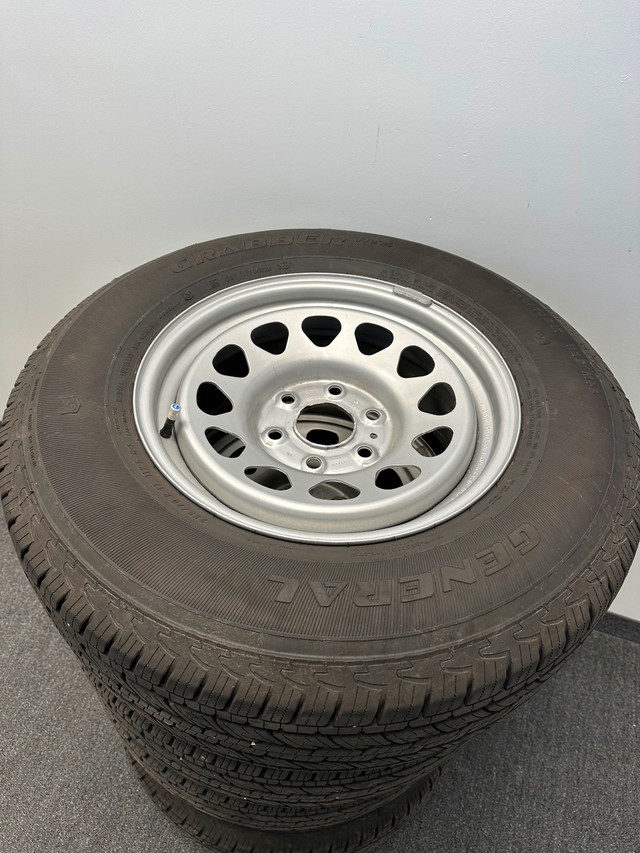 4 General Grabber 255/70/17 tires with rims in Tires & Rims in Mississauga / Peel Region - Image 2