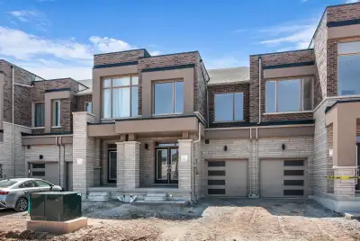 Brand New 4-Bed Freehold | Park View | Deep Lot | Oakville