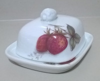 Vintage Inspiration Qualty Earthenware Small Butter Dish