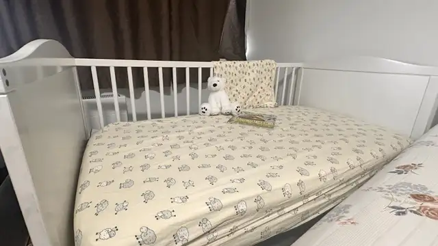 IKEA Crib (White) + Mattress & Cover – Excellent Conditio in Cribs in City of Toronto - Image 2