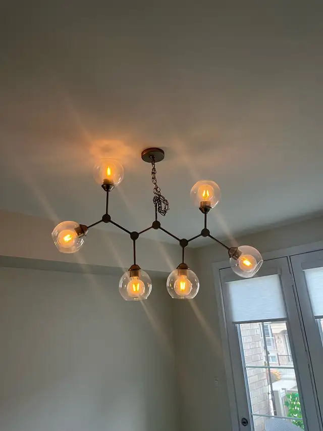 Modern Chandelier - Great condition with 6 working LED bulbs in Indoor Lighting & Fans in City of Toronto - Image 3