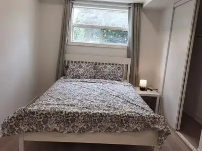 Ground floor Large Pravite room in 2bedrooms unit@ Malvern West From Now/June1st Sorry no pets are a...