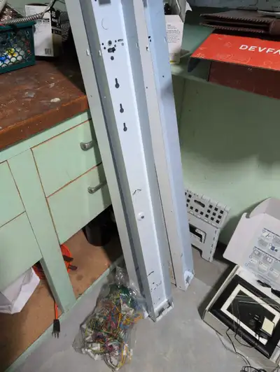 Fluorescent Shop Light 4ft, View more
