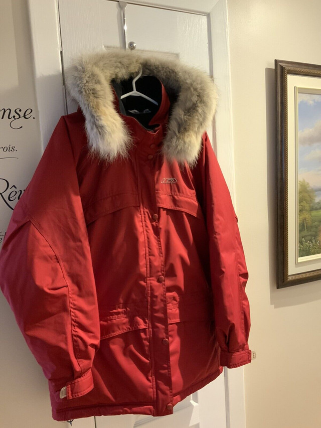 Manteau pr femme - Louis Garneau (tu cherches un manteau chaud!) dans Femmes - Hauts et vêtements d'extérieur  à Ville de Montréal