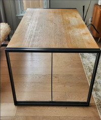 Modern Dining Table (STRUCTUBE)