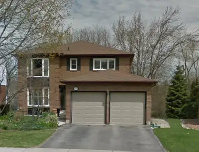 Home for rent 4 Bedroom in family oriented area