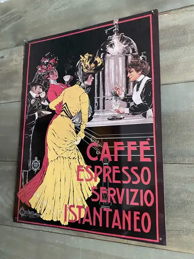 Offered is a beautiful tin metal advertising sign. Beautiful gloss and colours. In very good conditi...